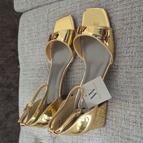 WORTHINGTON BRAND WOMEN'S SHINY GOLD DRESS HEELS SIZE 8.5 - Picture 1 of 14